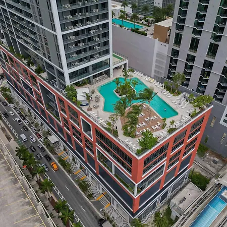Rumrunner - Hotel Style Amenities In The Heart Of Miami